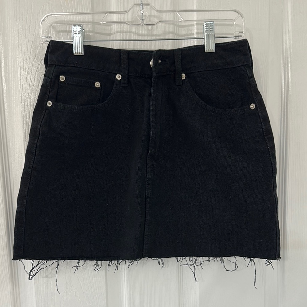 Zara Black Frayed Hem Mini Skirt